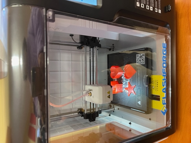 drukarka-3d-drukuje-upominki-walentynkowe